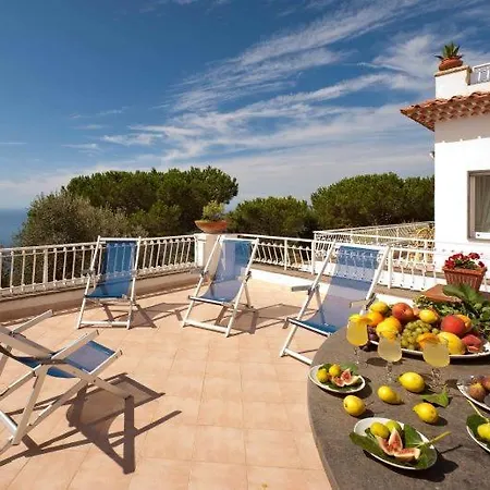 Sant'agata Sui Due Golfi Sleeps 20 Air Con Villa